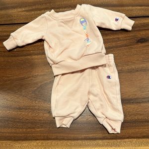 🌸3 for $10🌸 Champion sweatshirt and pants set